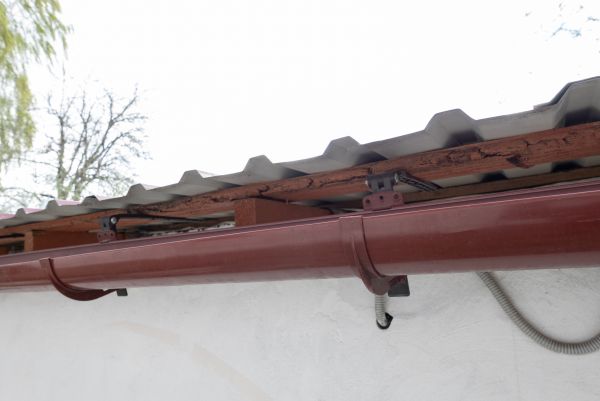 Cost of Round Gutters Installation in Lenoir City